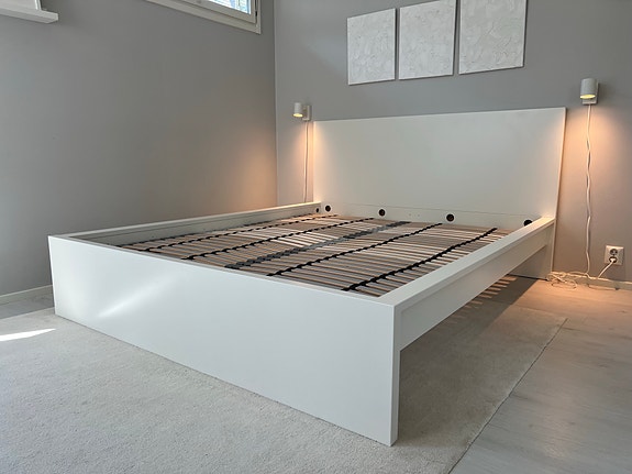 Malm -sängynrunko 160x200cm