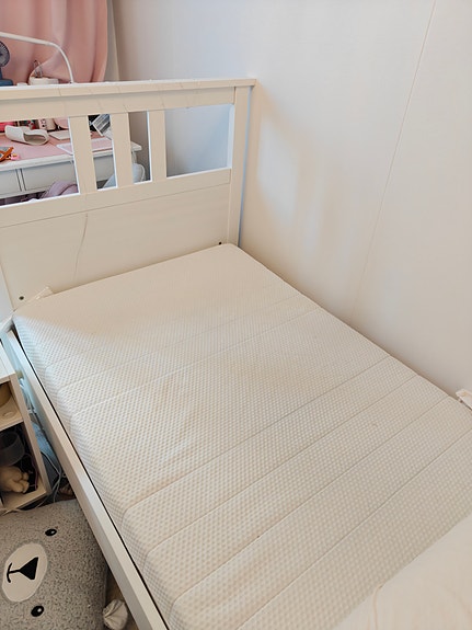 Sänky Ikea Hemnes