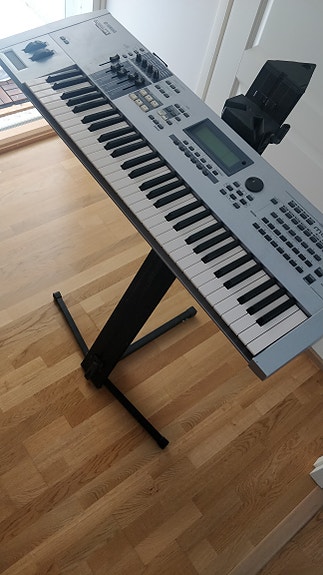 Yamaha Motif ES 6
