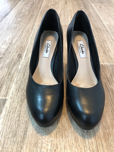 Tyylikkäät Clarks-avokkaat