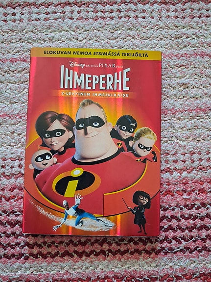 Disney Pixar Ihmeperhe DVD-elokuva