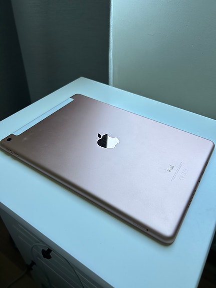 Apple iPad 10,2” WiFi + Cellular (7. sukupolvi) 128 Gt Kultainen
