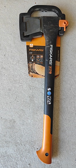 Fiskars X17 Halkaisukirves