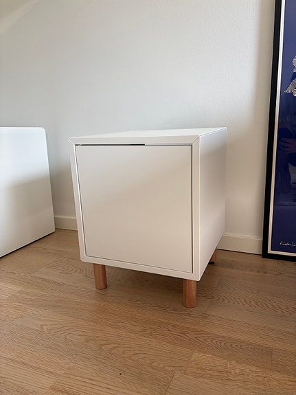 Ikea EKET Kaappi + ovi + jalat