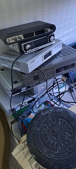 Iso kasa elektroniikka a hinta kpl 60