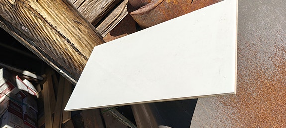 20 x 40 kiiltävä valkoinen laatta