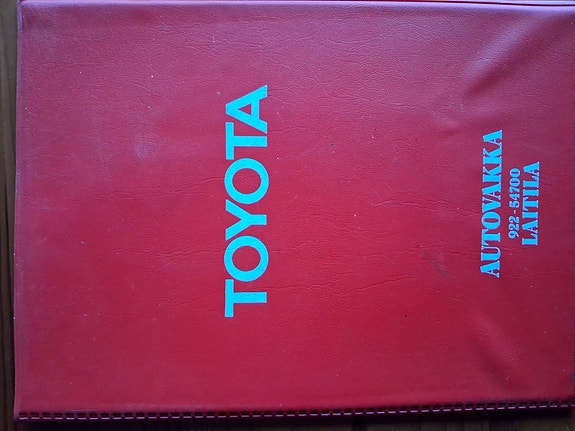 Toyota huoltokansion kuoret