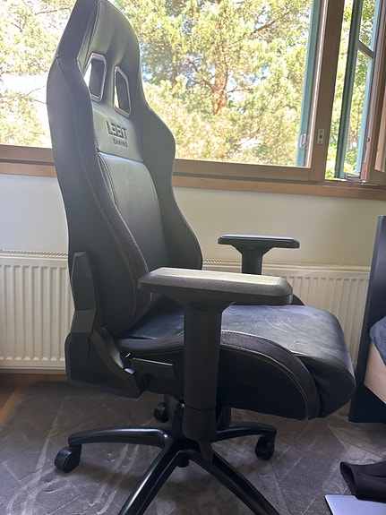 L33T Gaming  E-Sport Pro Comfort- Pelituoli