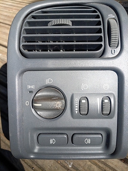 Volvo V40 valokatkaisija kojelautaan 30613945