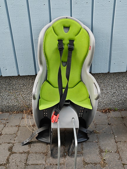 Hamax Kiss X1 lastenistuin pyörään
