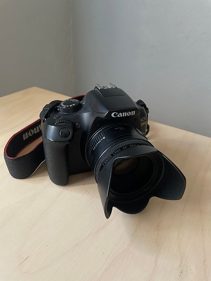 Canon EOS 1300D + EF 50mm