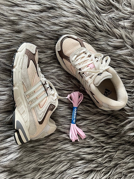 Adidas Originals Response boost tennarit