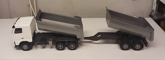Emek Volvo FH soraauto perävaunulla