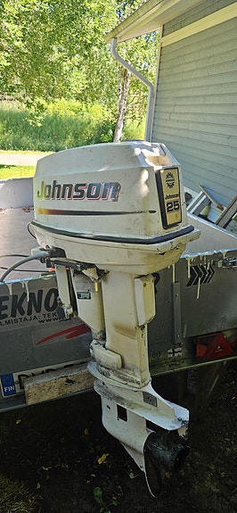 Johnson 25 hv 2t perämoottori j25rstc vm.2003