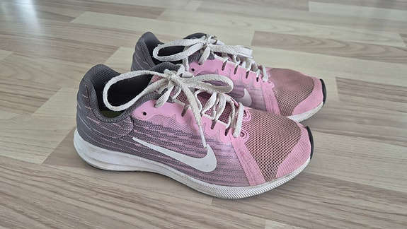 Nike 36 (22.6cm) lenkkarit