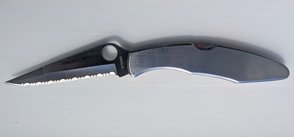Spyderco Police Model kääntöveitsi teräksinen