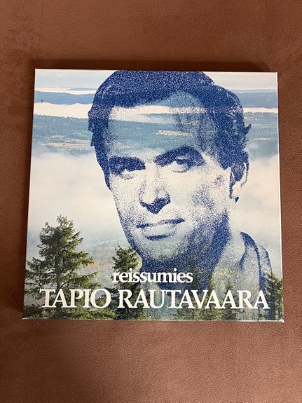 Kotimaisia iskelmä- ja tangovinyylejä (Tapio Rautavaara, Reijo Kallio ym.)