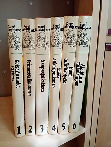 Suuri Satukirjasto 1-6