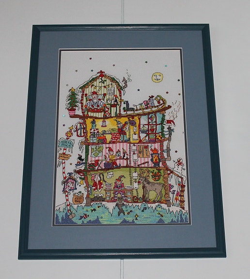 Kehystetty ristipistotaulu – North Pole House