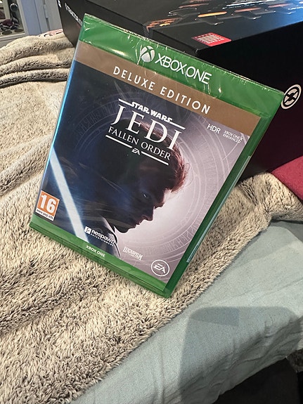 Xbox One Star Wars Jedi: Fallen Order Deluxe Edition peli
