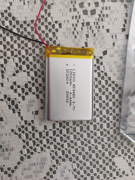 2 Akkua radiokuulosuojaimiin