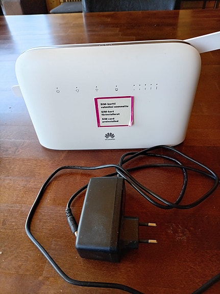 Huawei B715s-23c 4G-modeemi/Reititin