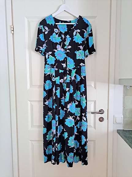 Donna di Trento Vintage 90s Maxi Dress Maksimekko Kirkkaalla Kukkakuosilla