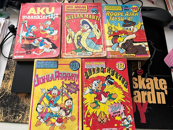 Aku ankan taskukirjat 1.painos 5kpl