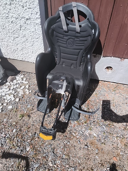 Turvaistuin pyörään
