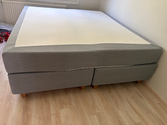 Sotka sänky 180x200 harmaa