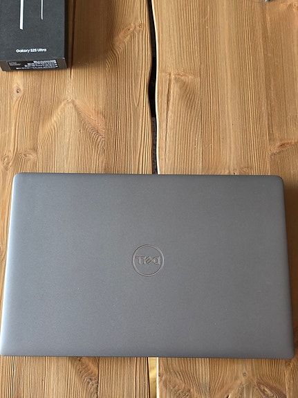 Dell Precision 3591 - workstation