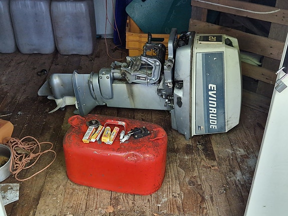 Evinrude 20 hv vuosimallia 1984
