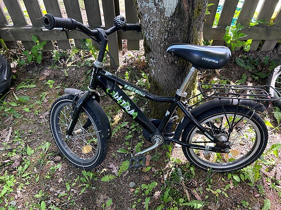 DBS lasten polkupyörä 16" musta
