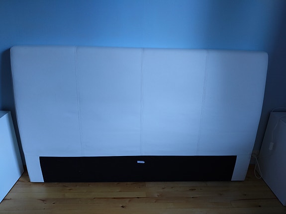 Sängynpääty 160cm sänkyyn