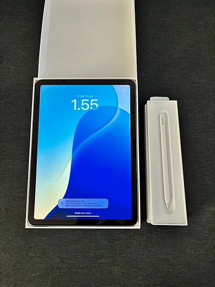 Brand new Apple ipad Air 11 inch M3 256GB + pencil pro set (unused)