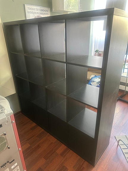 IKEA hyllykkö / lokerikko tummanruskea