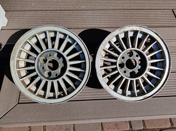 BMW E30 vanteet 2 kpl