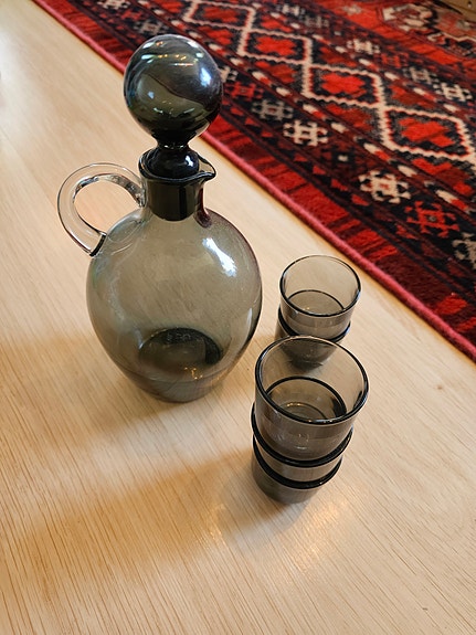 Saara Hopea karahvi