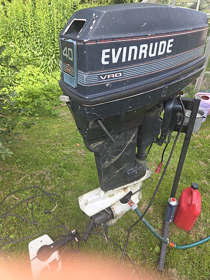 Evinrude 40 trimmillä