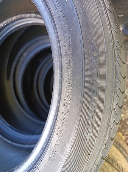 Nexen 225 50 17
