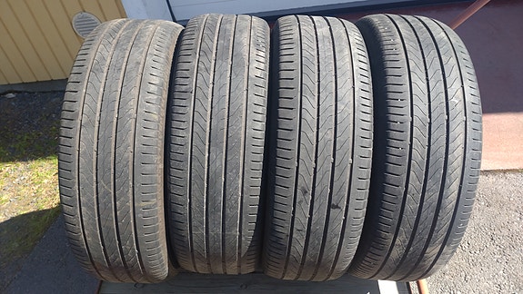 Continental UltraContact 225/60r18