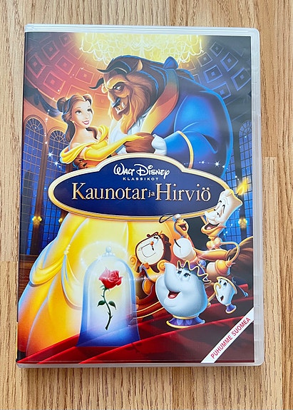 Kaunotar ja Hirviö DVD