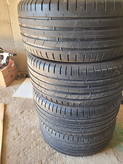 Nokia tyres black2 19