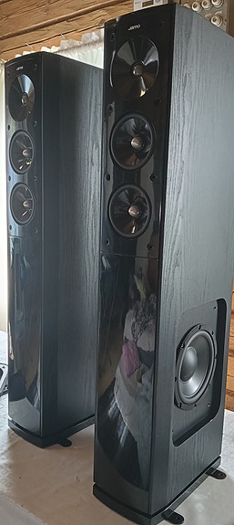 Jamo s606