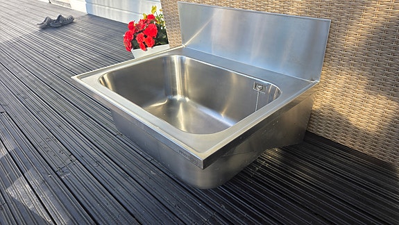 Metos RST-pesuallas 70 × 55 cm, lommoton ja todella tukeva