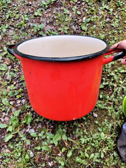 Punainen Emali Kattila
