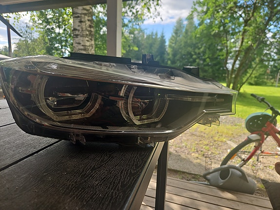 BMW Adaptive LED ajovalo
