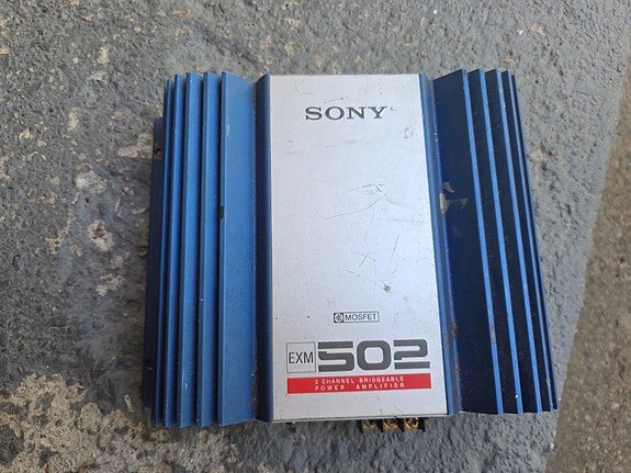 sony vahvistin
