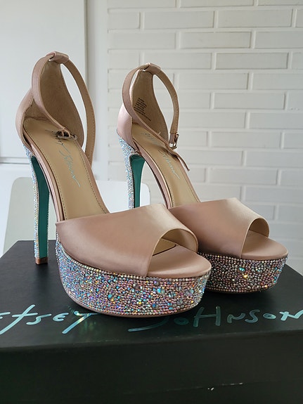 Blue by Betsey Johnson
KARMA korkokengät 38 uudet