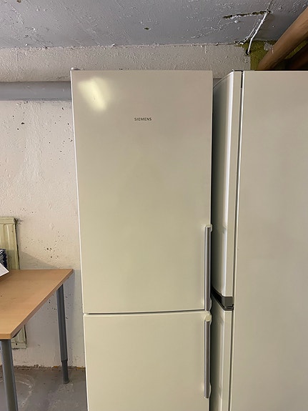 Siemens jääkaappipakastin valkoinen